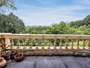 Stunning Outlook- click for photo gallery